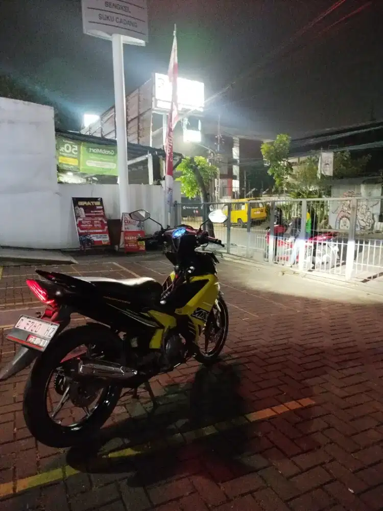 Jupiter MX new 2011 kuning