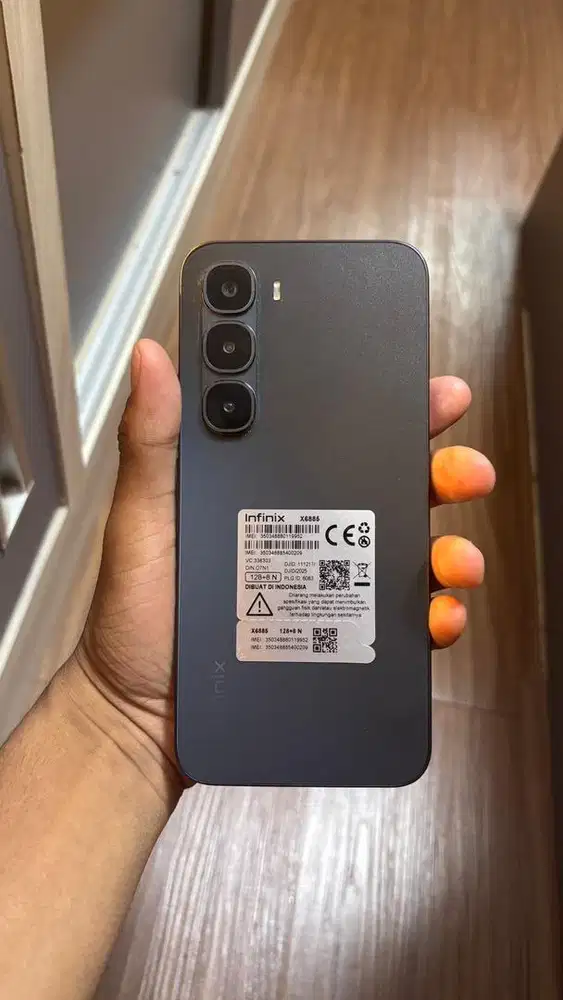 Infinix hot 60 pro 8/128 GB 1 bulan pakai