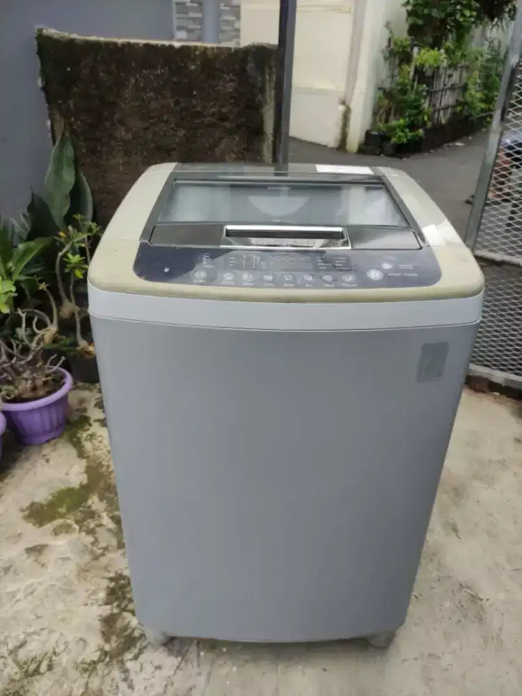Mesin cuci top loading merk LG