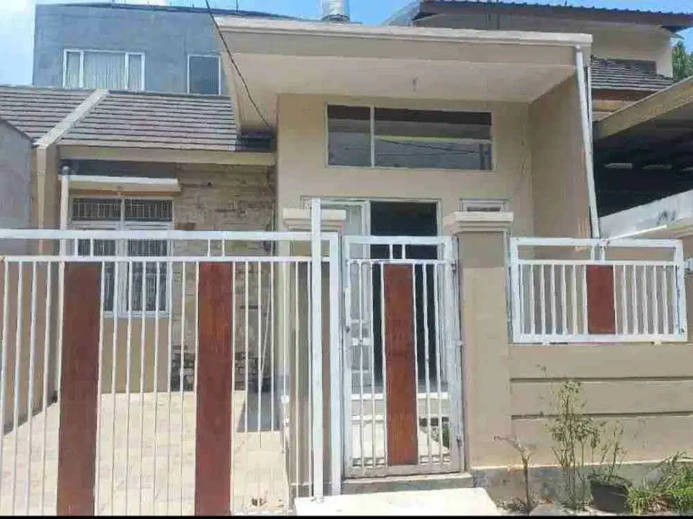 Dijual rumah 1 lantai siap huni di Cibubur City