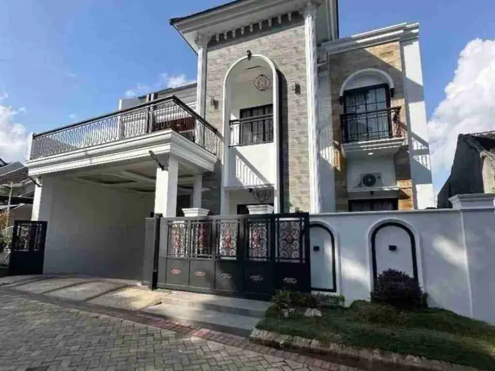 Rumah American Classic Baru Gress
Lokasi Perum Oma Campus Dau Sengkaling Malang