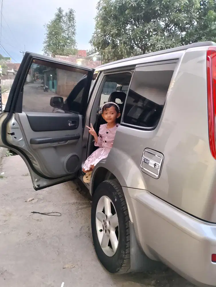 Nissan X-Trail 2005 Bensin