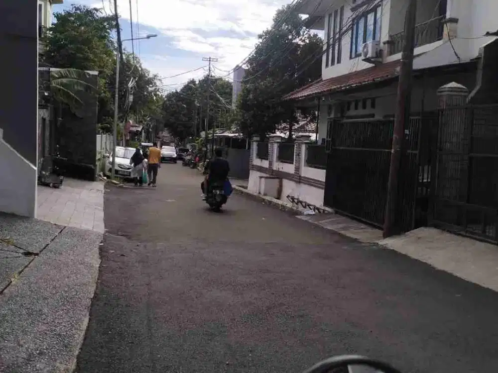 jual rumah di pejaten barat jakarta selatan