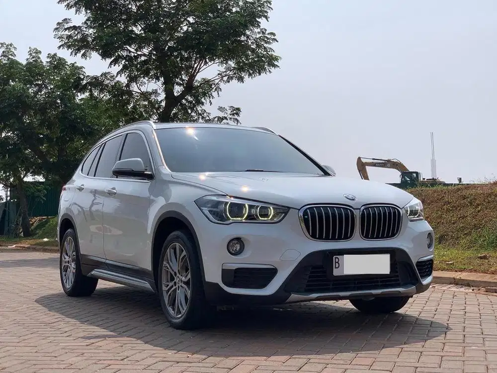 (CASH) BMW X1 Xline 2019 Panoramic Sunroof Putih