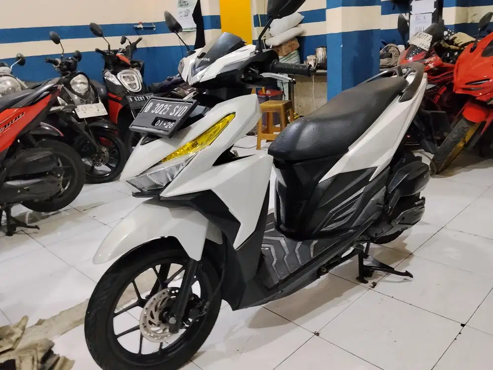 (JUAL CEPAT) HONDA VARIO 2015 SURAT LENGKAP