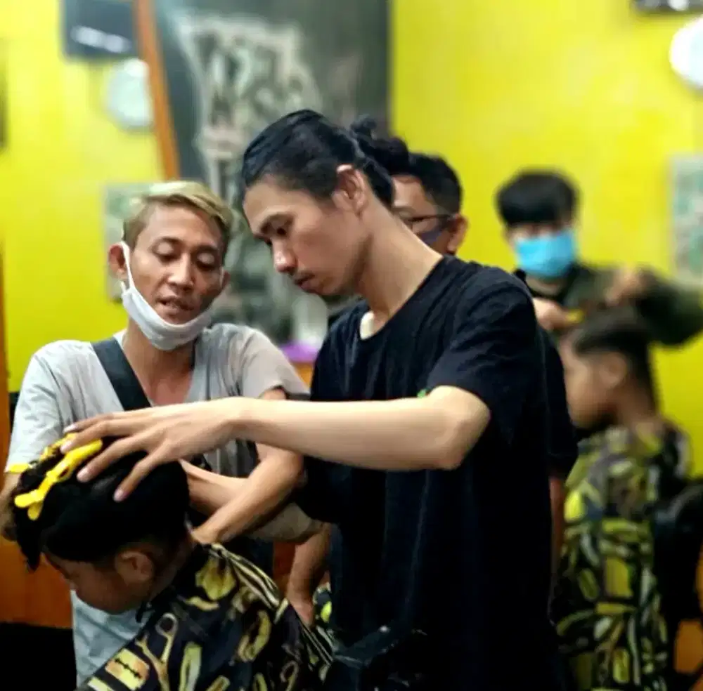 Kursus barbershop / barber / cukur rambut pria / pangkas
