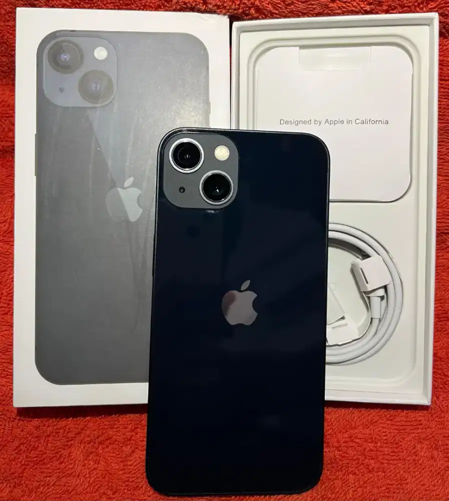 iPhone 13 hitam / midnight 128