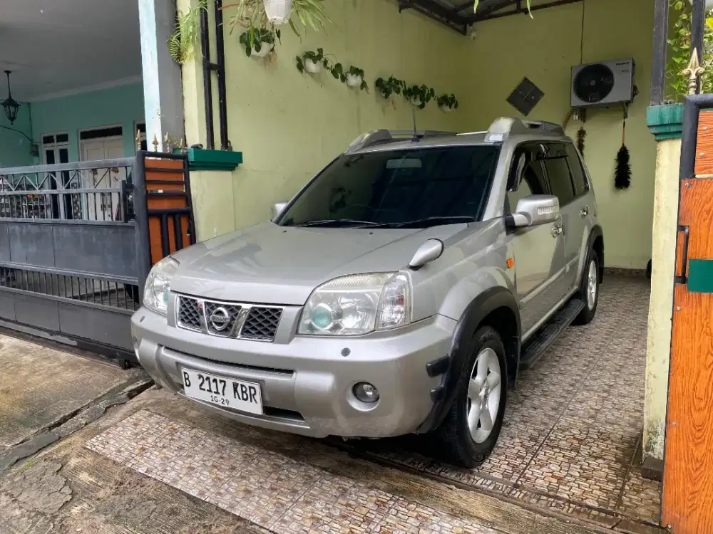 Dijual Nissan Xtrail 2.5 Type XT 2005 Metic