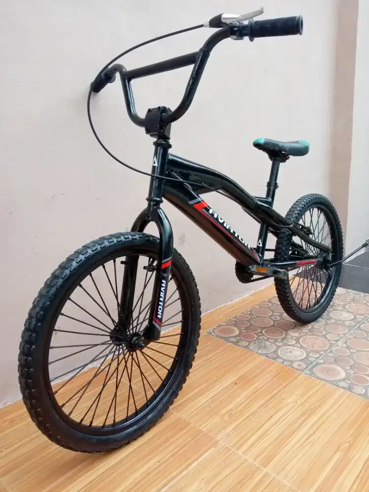 Sepeda BMX Ukuran 20.