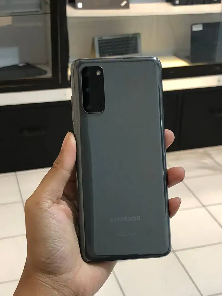 Samsung Galaxy S20 8/128GB – All Normal | Mulus Siap Pakai