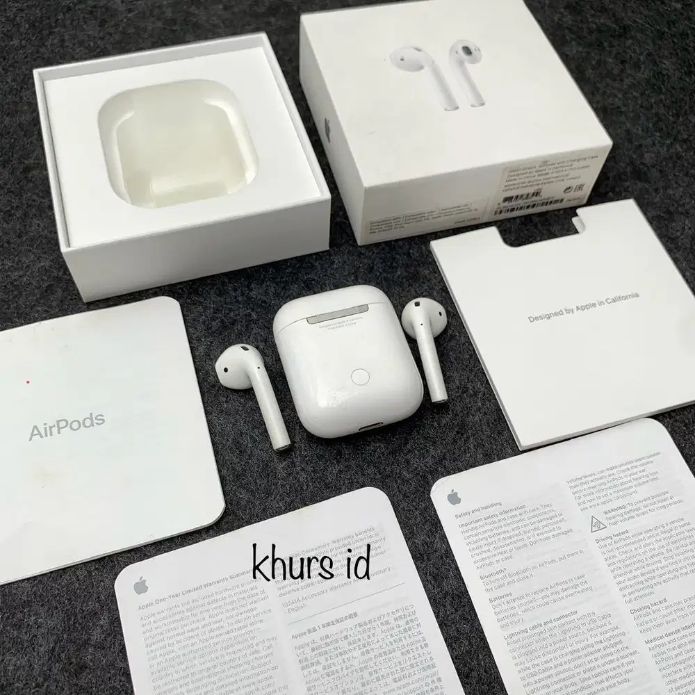 airpods gen1 with charging case original apple