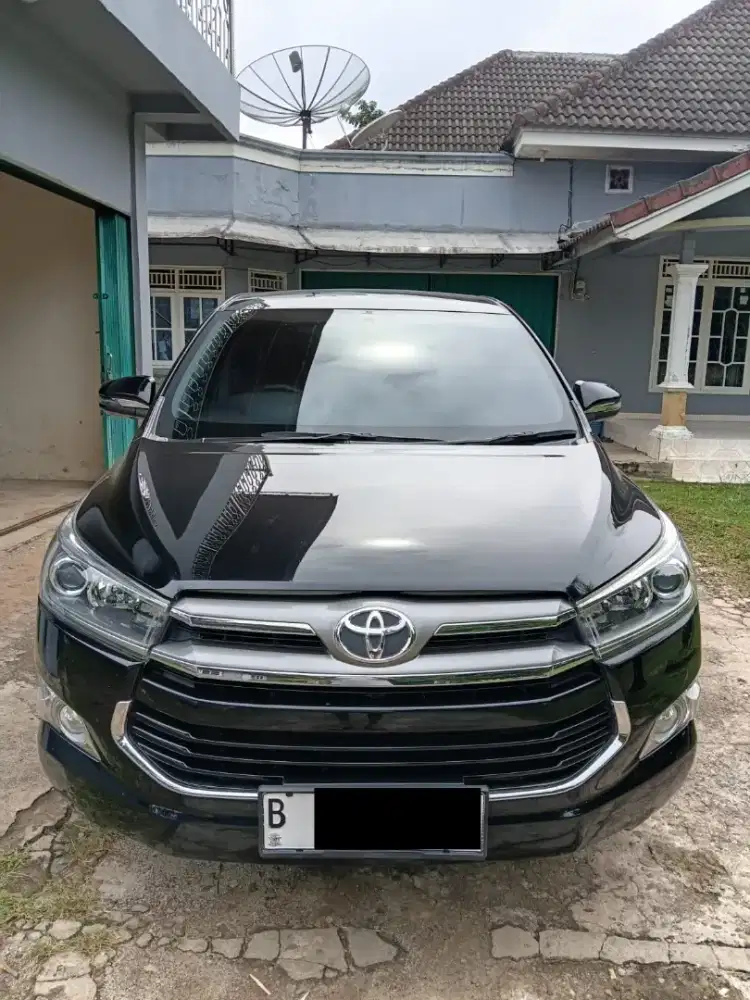 INNOVA REBORN 2.4 V M/T Diesel