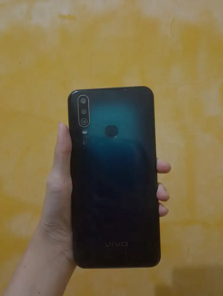 Vivo Y17 RAM 3 GB / 32 GB