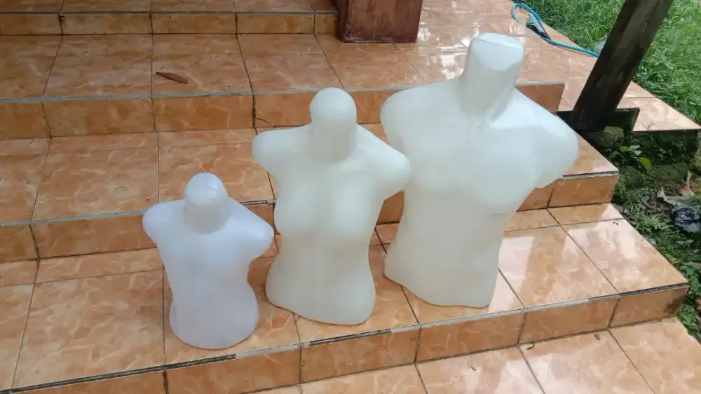 Patung/manekin setengah badan