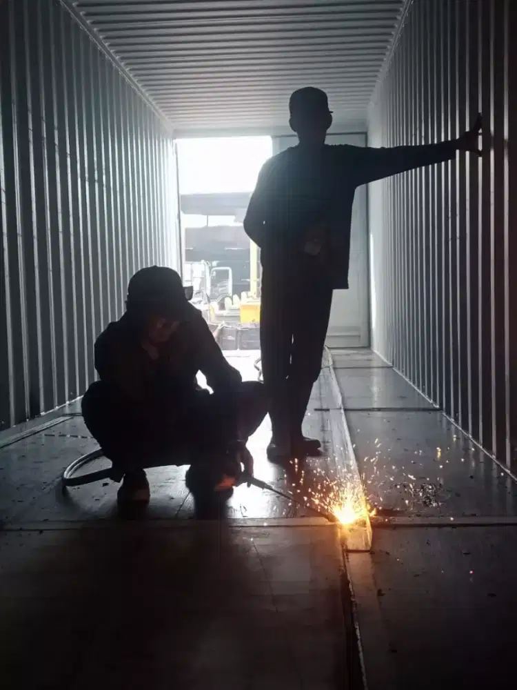 Jasa repair container(peti kemas)