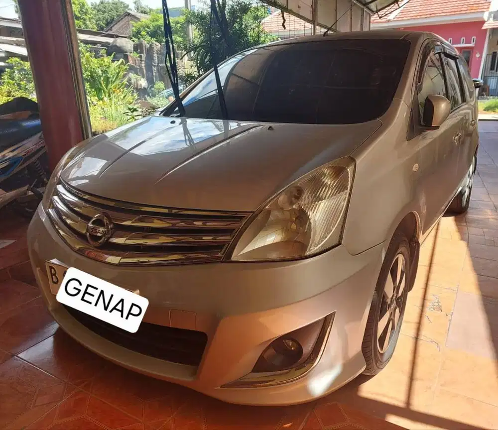 NISSAN GRAND LIVINA XV AT - 2008
