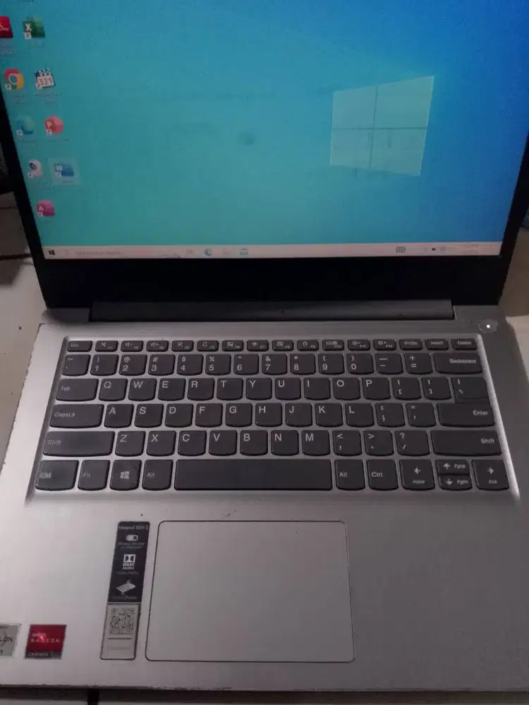 Lenovo Ideapad Slim 3 (RAM 8GB / SSD 256GB) Siap Pakai