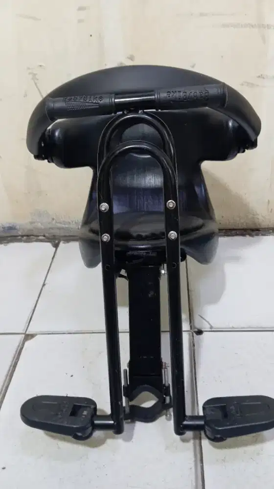 Boncengan sepeda depan buat anaknya