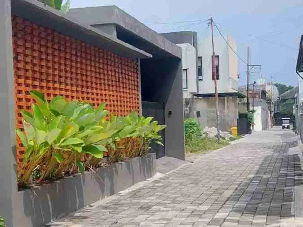 RUMAH&VILLA BELAKANG HYATT LINGKUNGAN PERUMAHAN ELITE PALAGAN