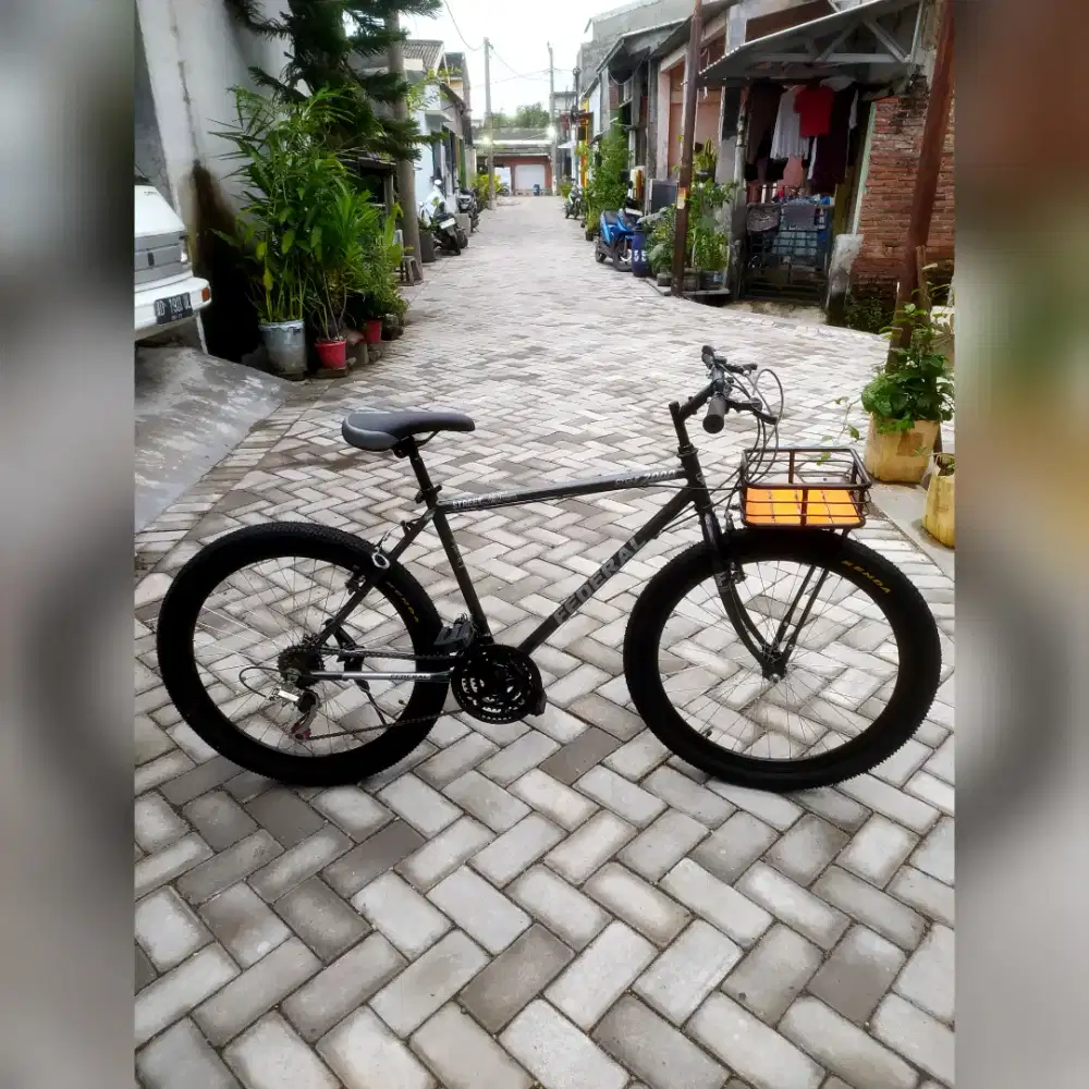 Commuter bike 26 full mulus mengkilap kinyis-kinyis
