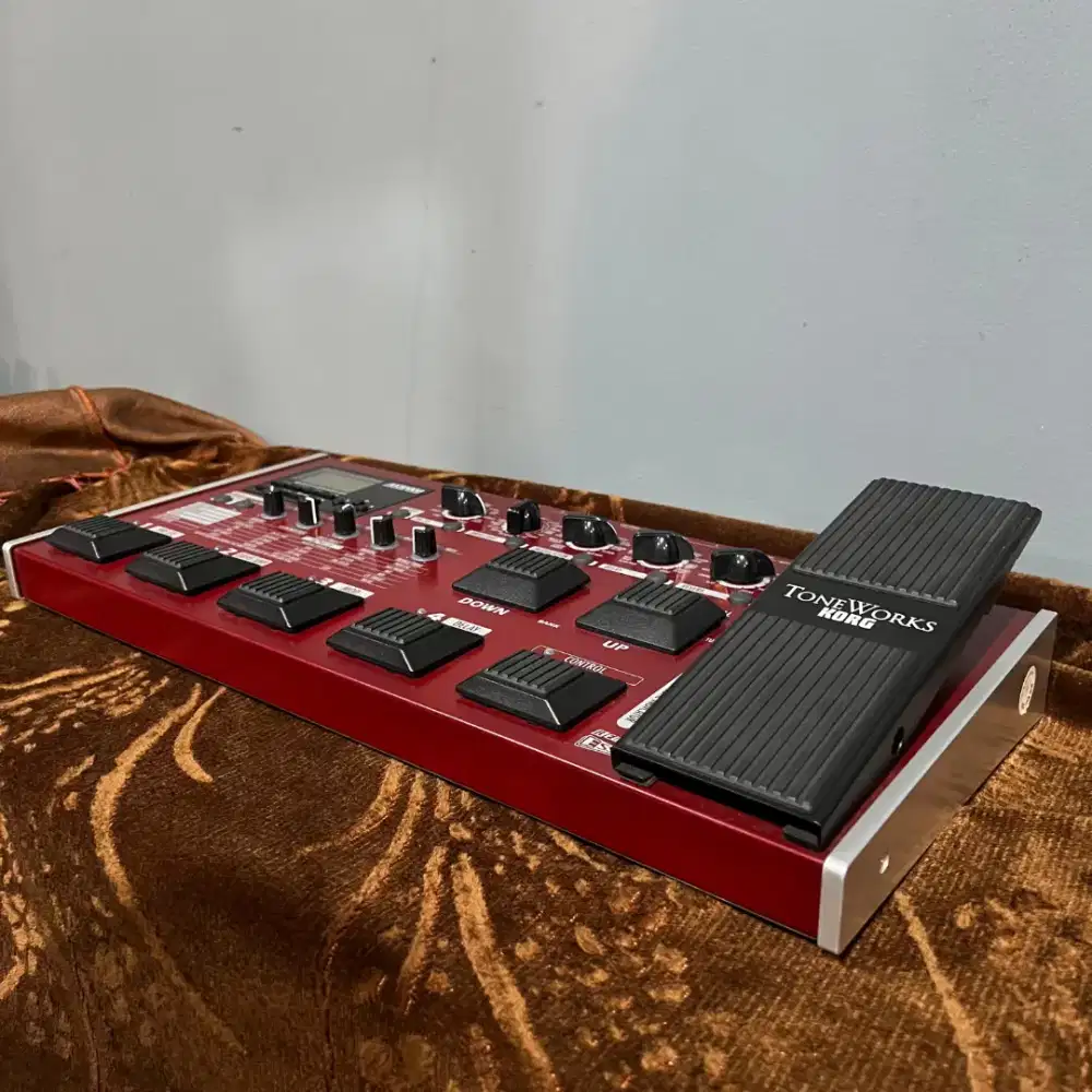 Effect Korg AX3000B Like New