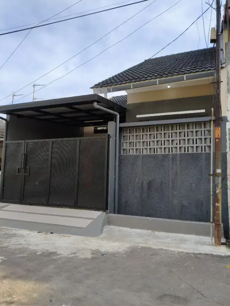 Dijual rumah rapi di harapan indah Bekasi