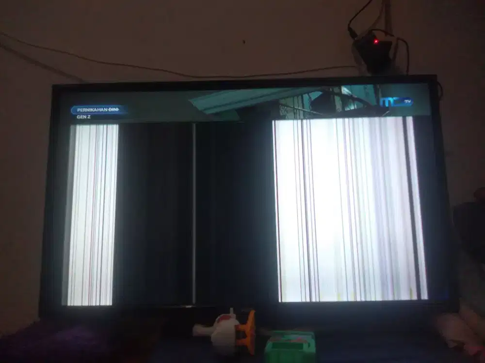 Jual tv rusak dan udah ga kepake lagi