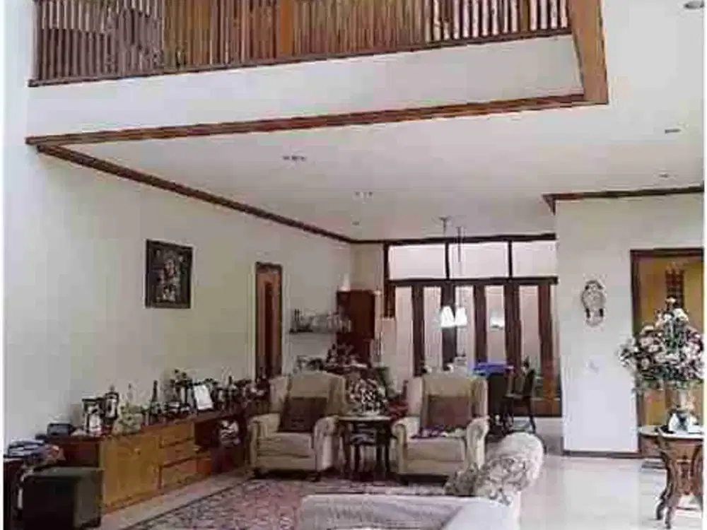 rumah di dago mainroad mewah luas dan siap huni