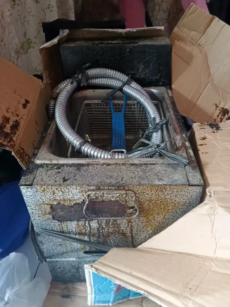 Deep fryer 5L seperti di gambar