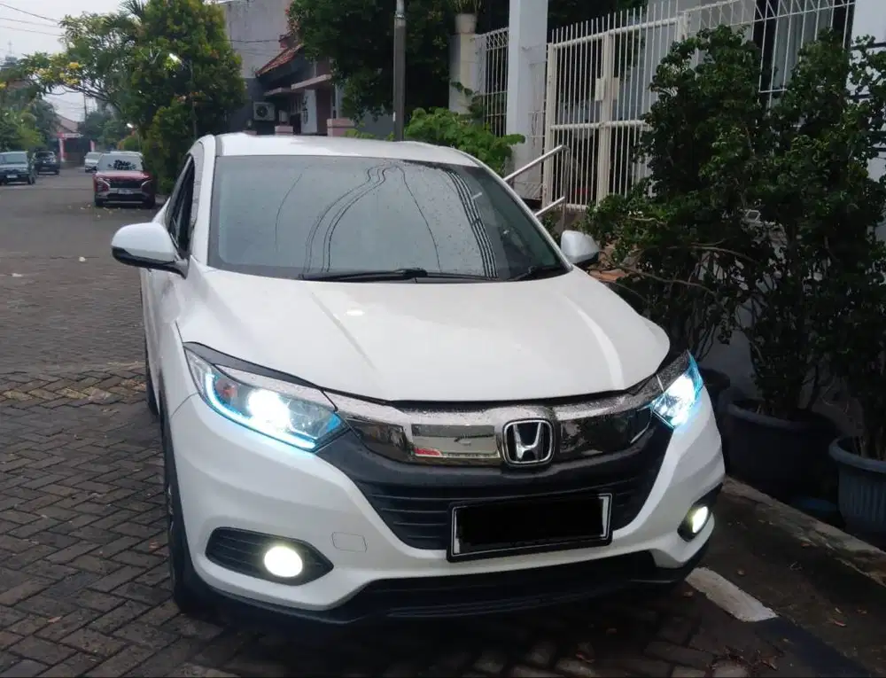 HONDA HRV 1.5 E CVT A/T Special Edition 2018