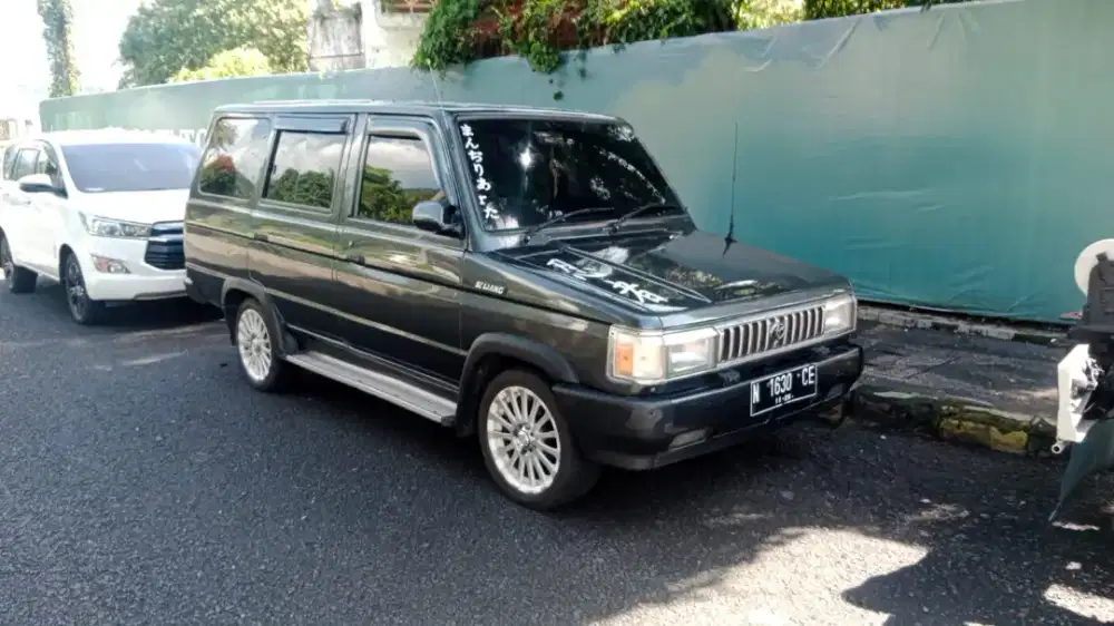 Dijual cepat. Kijang body nasmoco
