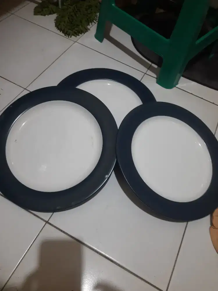 Jual 3 piring keramik besar
