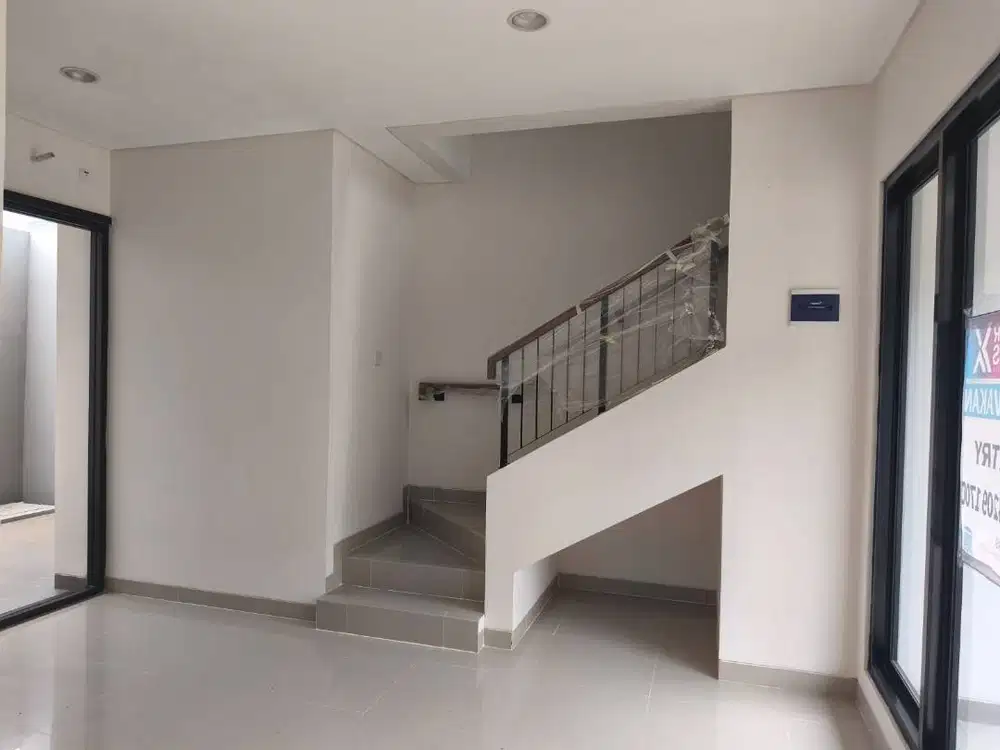 Go Home Residence. Disewakan rumah baru, 2 lt, 4+1 KT.