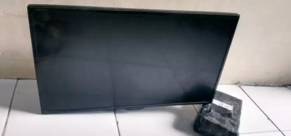 JUAL TV SHARP AQUOS 14 inchi second + STB(Set Top Box baru)