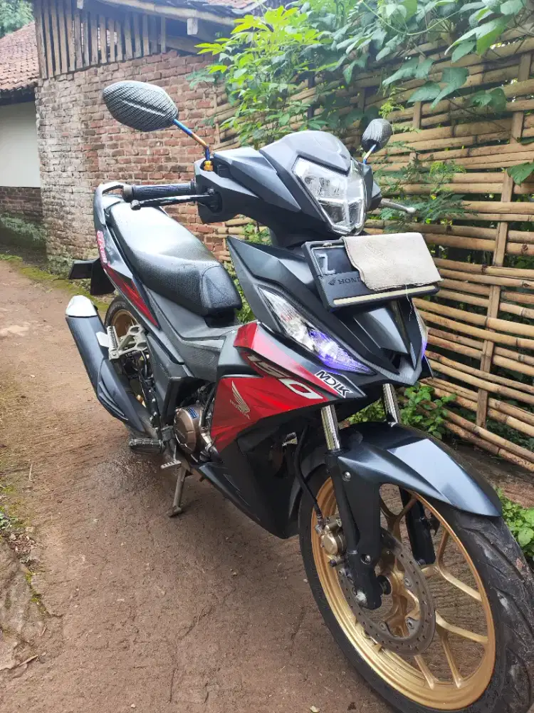Honda Supra GTR 150