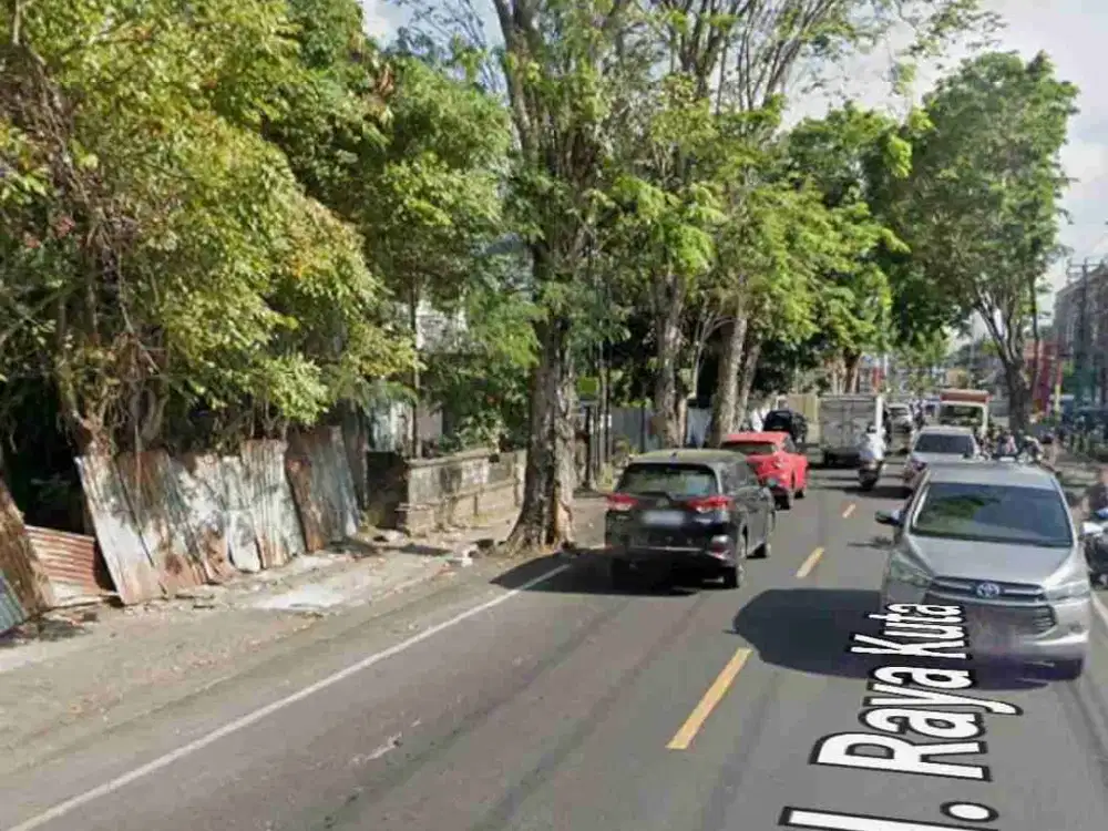 tanah jalan raya Kuta bali