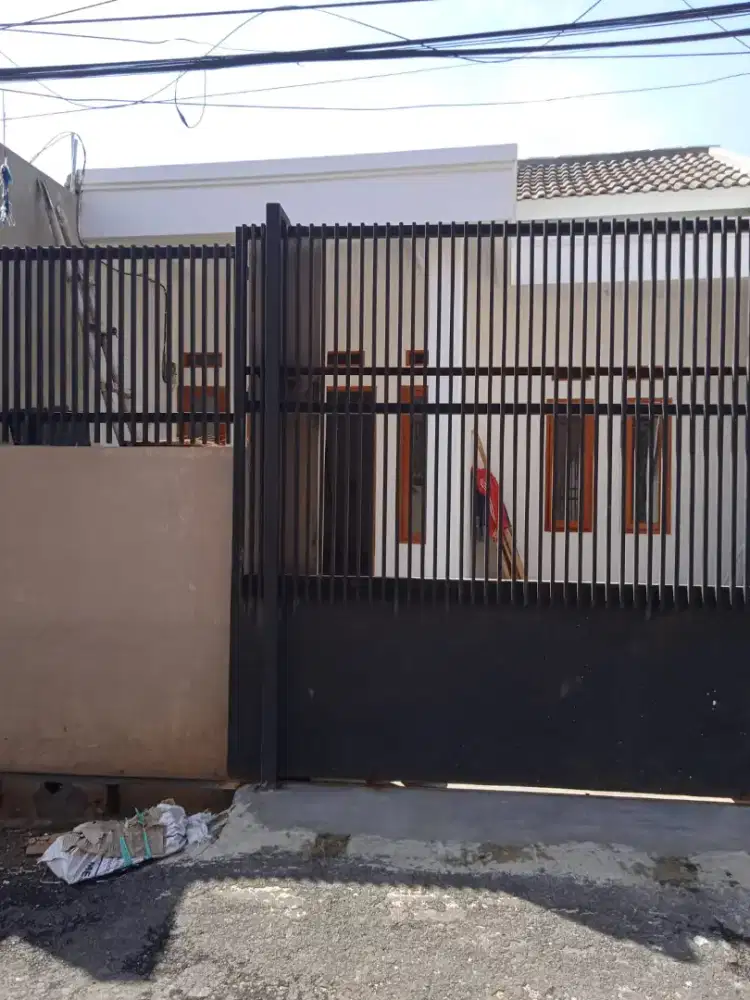 Di kontrakan rumah type 65-85