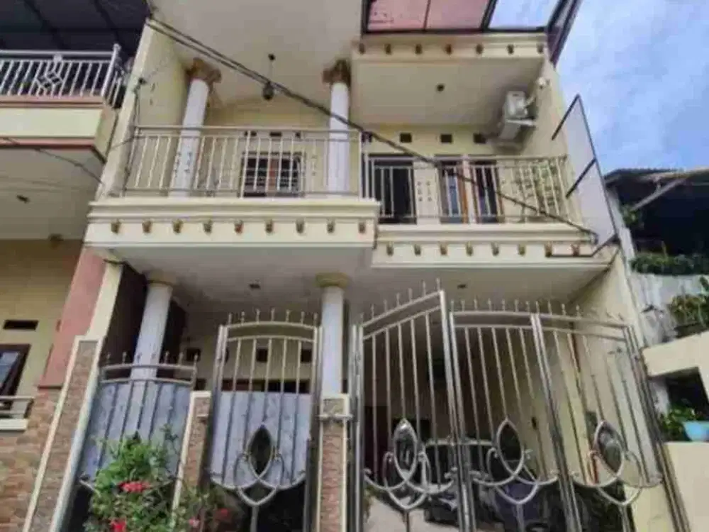 Rumah Bagus 2 Lantai di Pondok Ungu Permai Bekasi