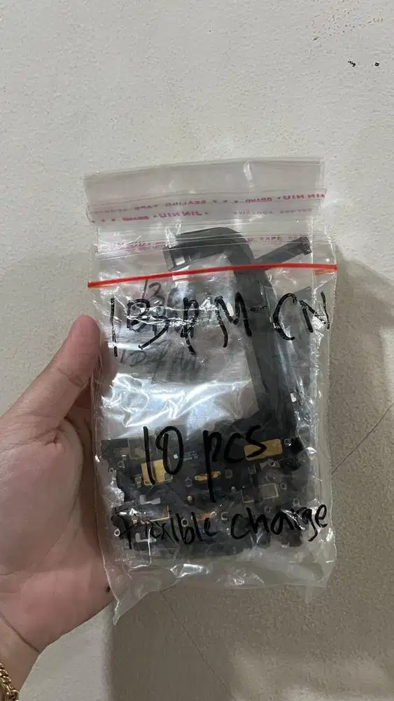 Flexible charge iphone 13 PRO max