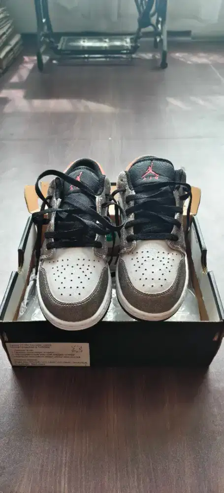 Nike Air Jordan 1 Low Flight Club sepatu sneakers murah alas kaki