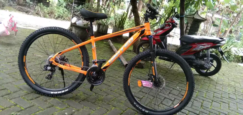 UNITED ELBRUZ AIZE 27,5