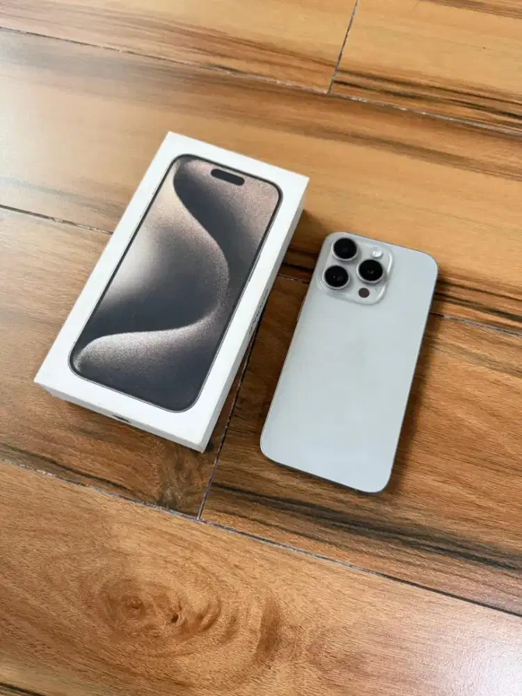 iPhone 15 pro 256 gb ibox