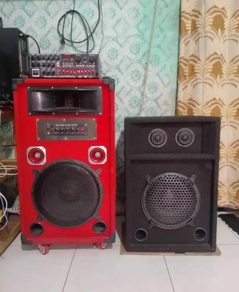 Kibot Speaker Komplit sak ampli nya pemakaian pribadi sehat