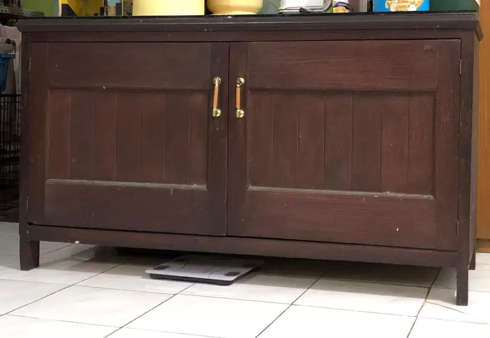 Lemari buffet kayu kokoh