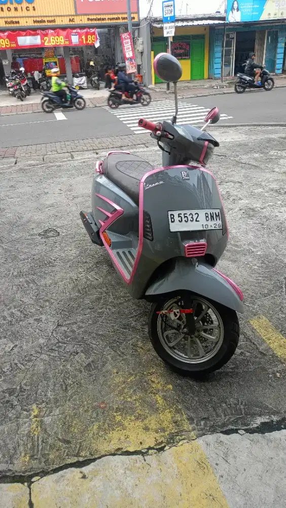 Jual aja nih Motor Wmoto Greta