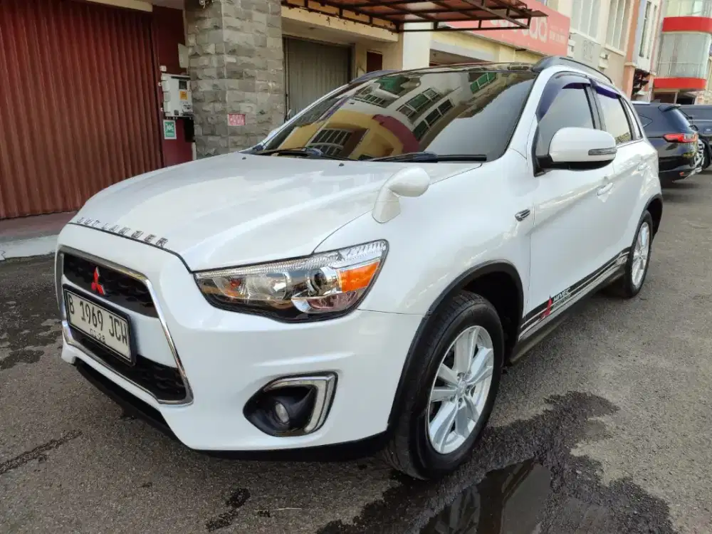 Outlander PX AT 2014 TDP30jt Mitsubishi Outlander 2.0 PX Matic