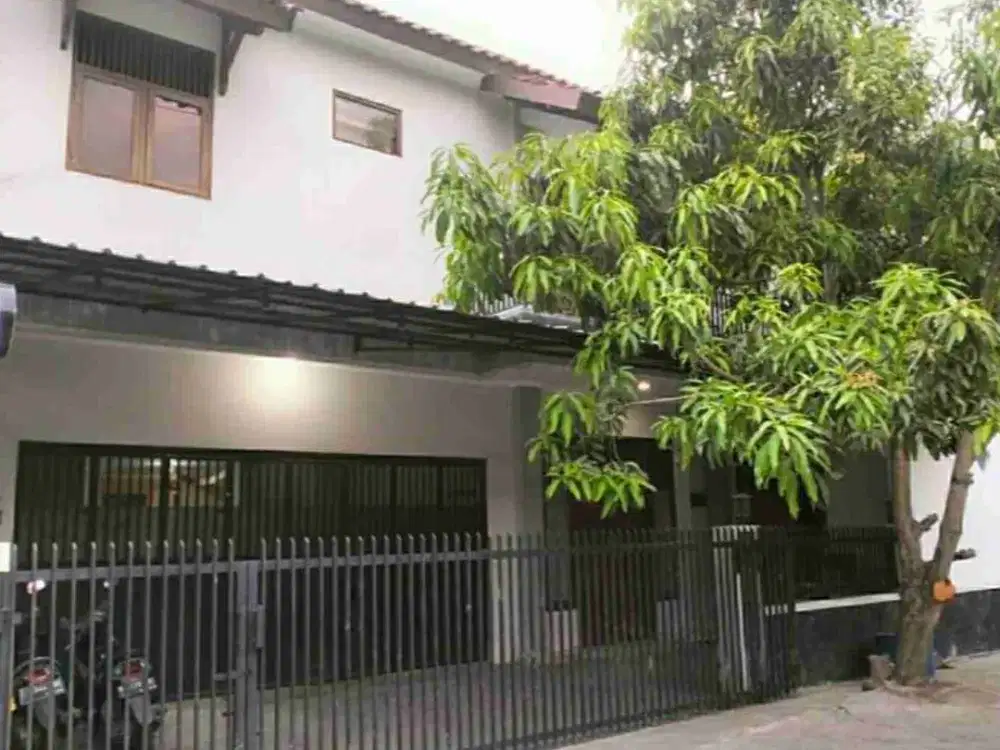 Dijual Rumah + Kost Tingkat 2 Lantai Furnished Dekat Undip Tembalang, Semarang