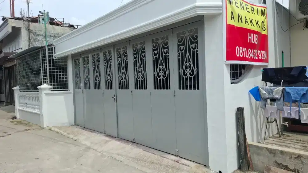 menawakarkan kamar kos ekslusif full perabot kamar mandi dan ac