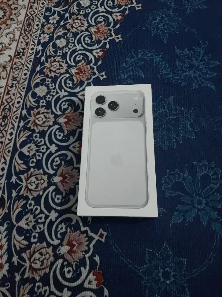 IPhone 17 pro max 256 gb ibox baru/segel box new, silver