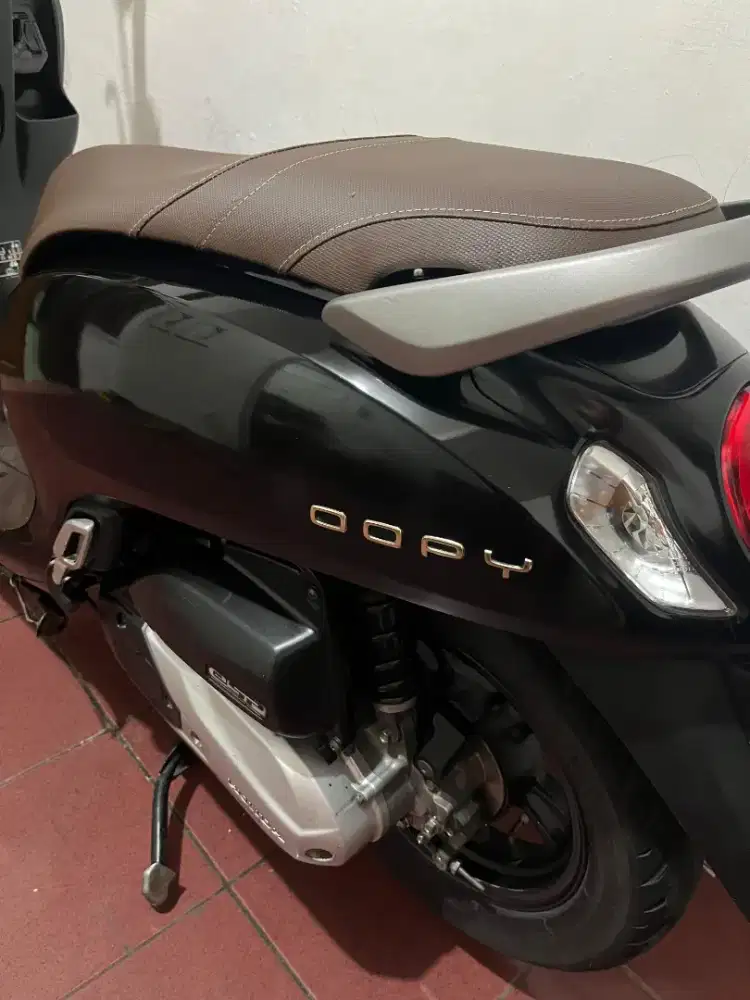 Scoopy prestige keyles lengkap isi